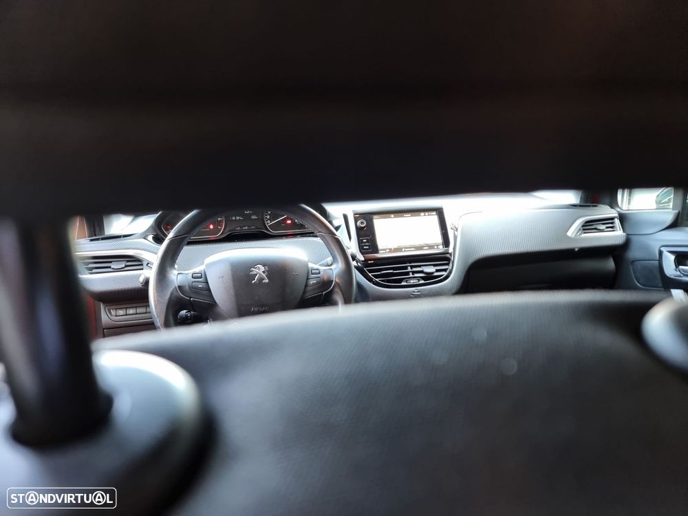 Peugeot 208 1.2 PureTech Active - 8
