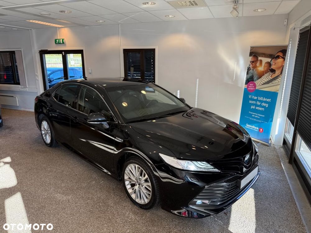 Toyota Camry 2.5 Hybrid Executive CVT - 1