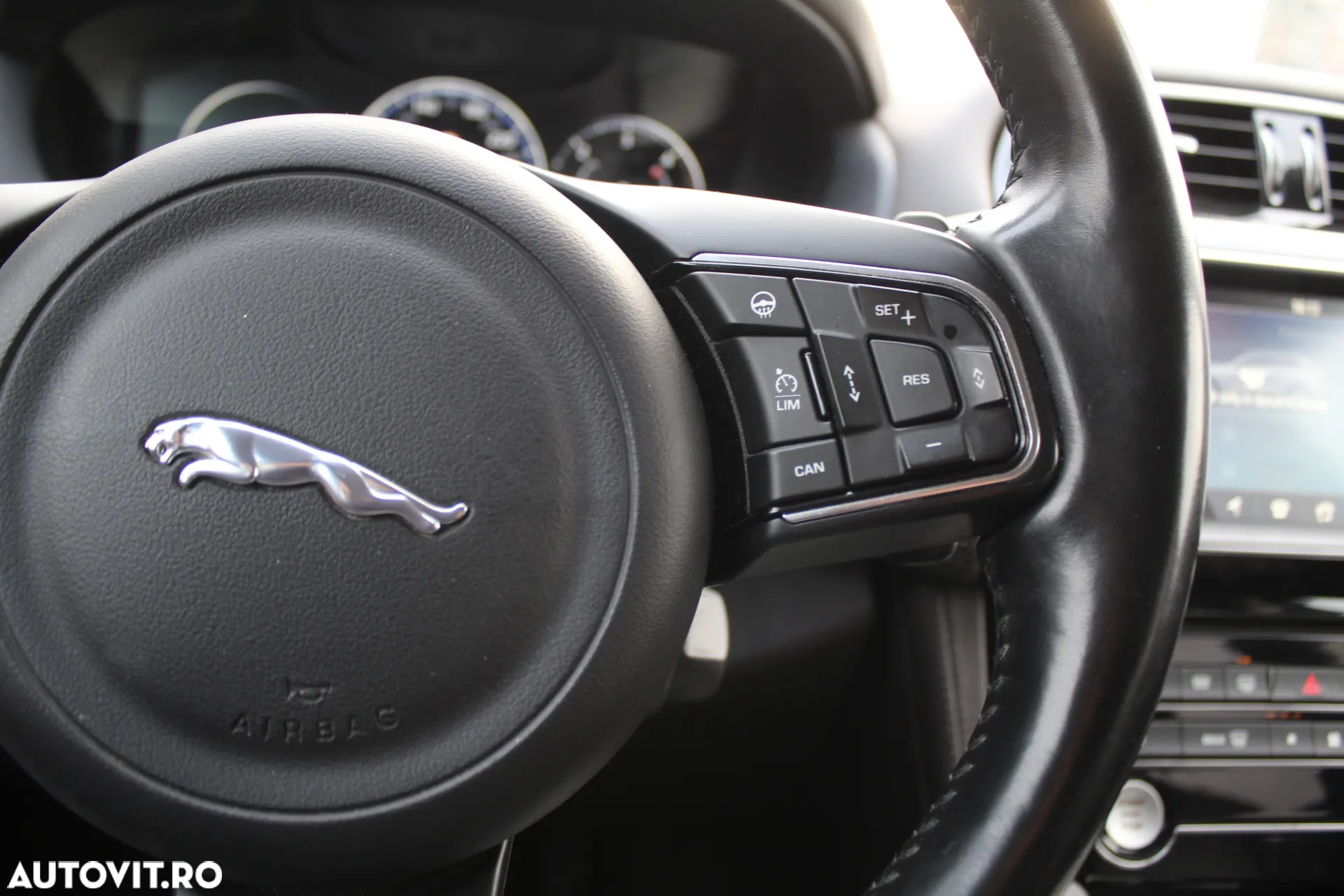 Jaguar F-Pace 3.0 AWD First Edition - 7
