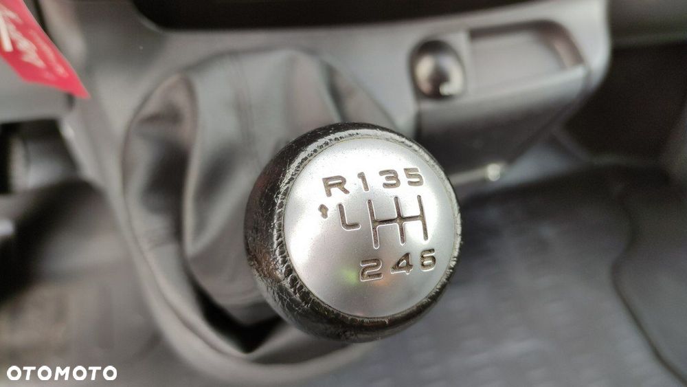 Peugeot Expert - 32