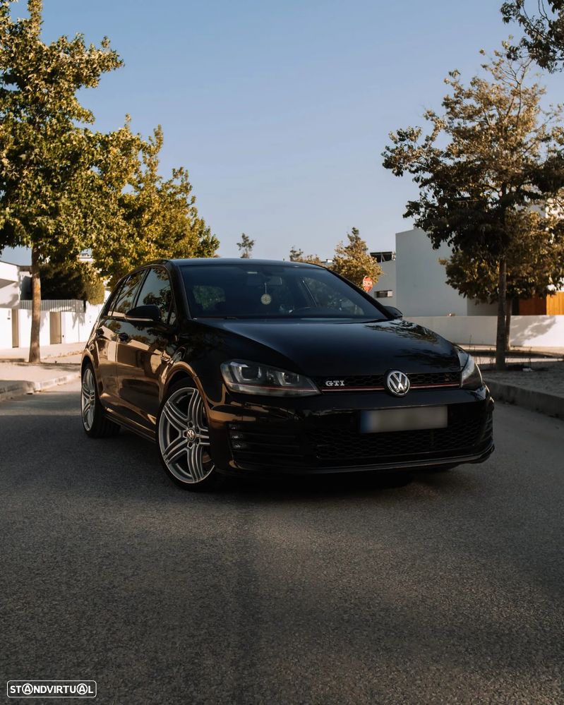 VW Golf GTI BlueMotion - 1