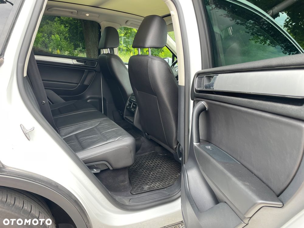 Volkswagen Touareg 3.0 V6 TDI BMT Perfectline - 18