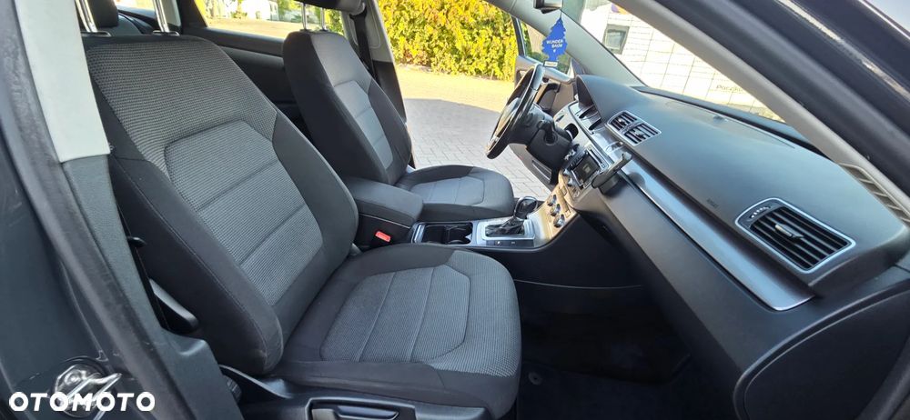 Volkswagen Passat Variant 2.0 Blue TDI DSG SCR Highline - 37
