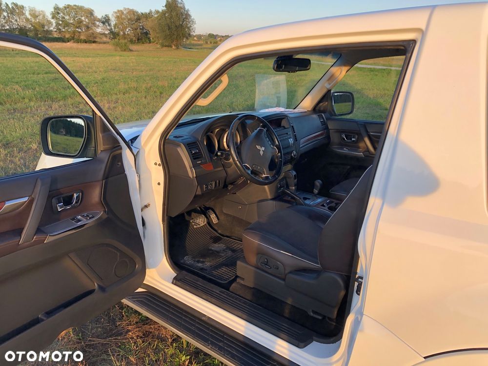 Mitsubishi Pajero 3.2 DID Intense - 9