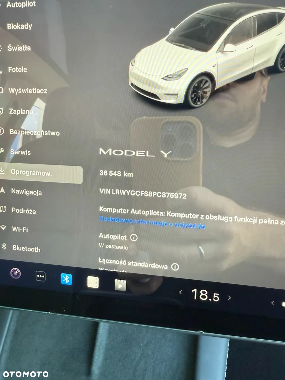 Tesla Y Long Range RWD - 12