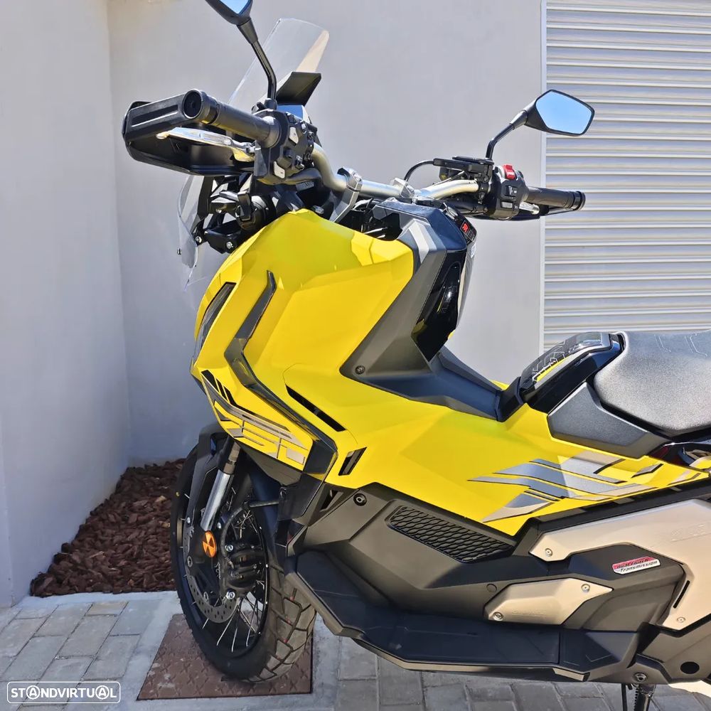 Honda X-ADV 750 SPECIAL EDITION - 19