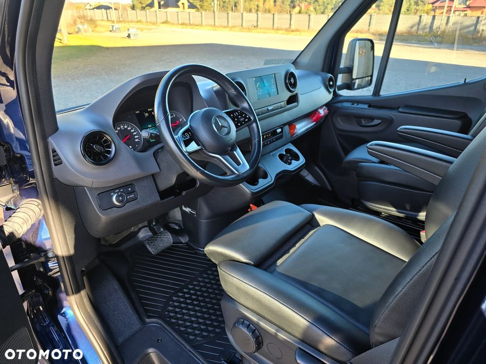 Mercedes-Benz SPRINTER 319 3.0 CDI KONTENER 4,28cmDługi 2,29cmSzero 2,24cmWysok + WINDA 750Kg 42Tyś km SERWIS DO OSTATNIEGO Km ASO MERCEDES-BENZ SALON PL STAN NOWY NOWY NOWY FABRYCZNA GWARANCJA - 34