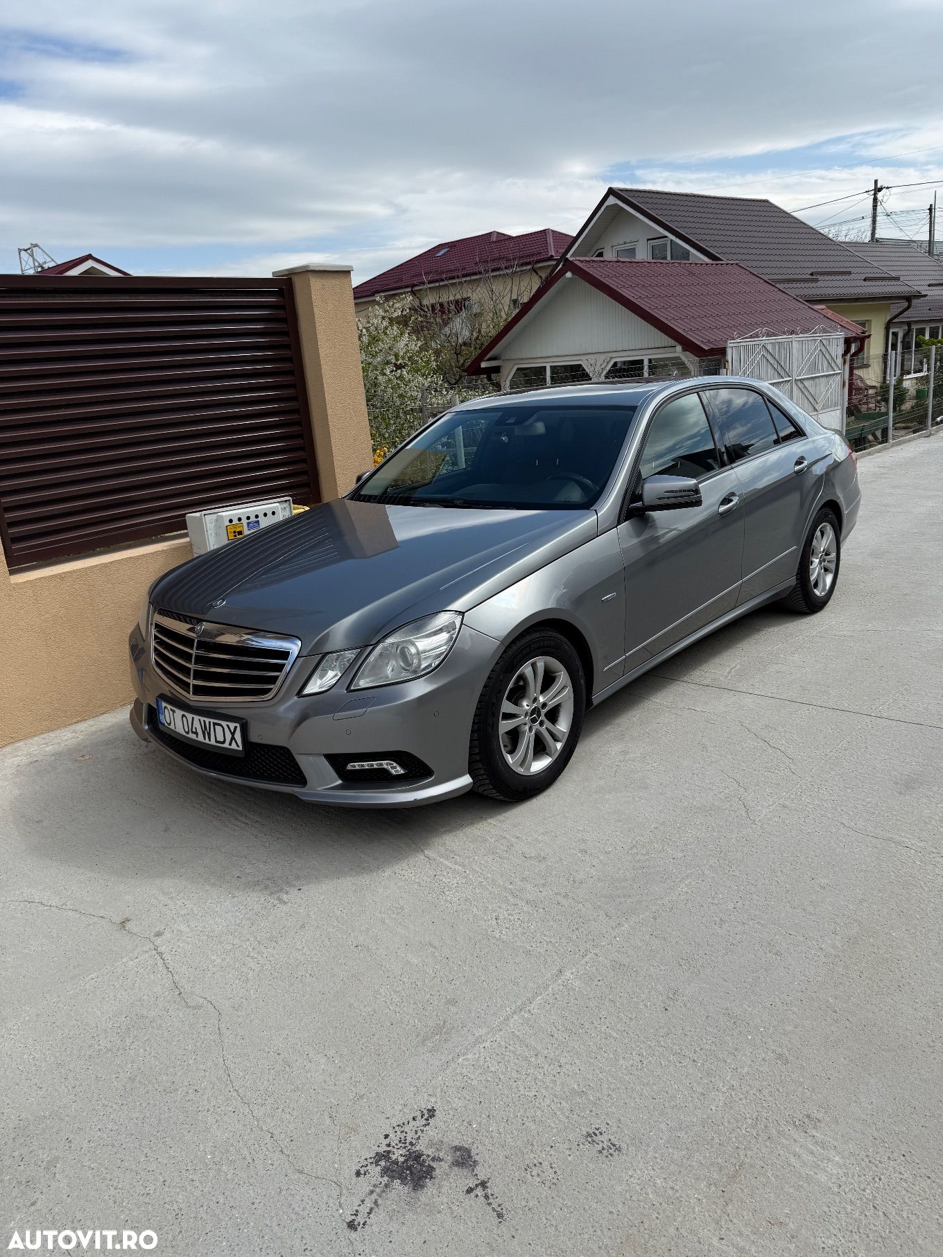 Mercedes-Benz E 300 CDI BlueEfficiency Aut. - 1
