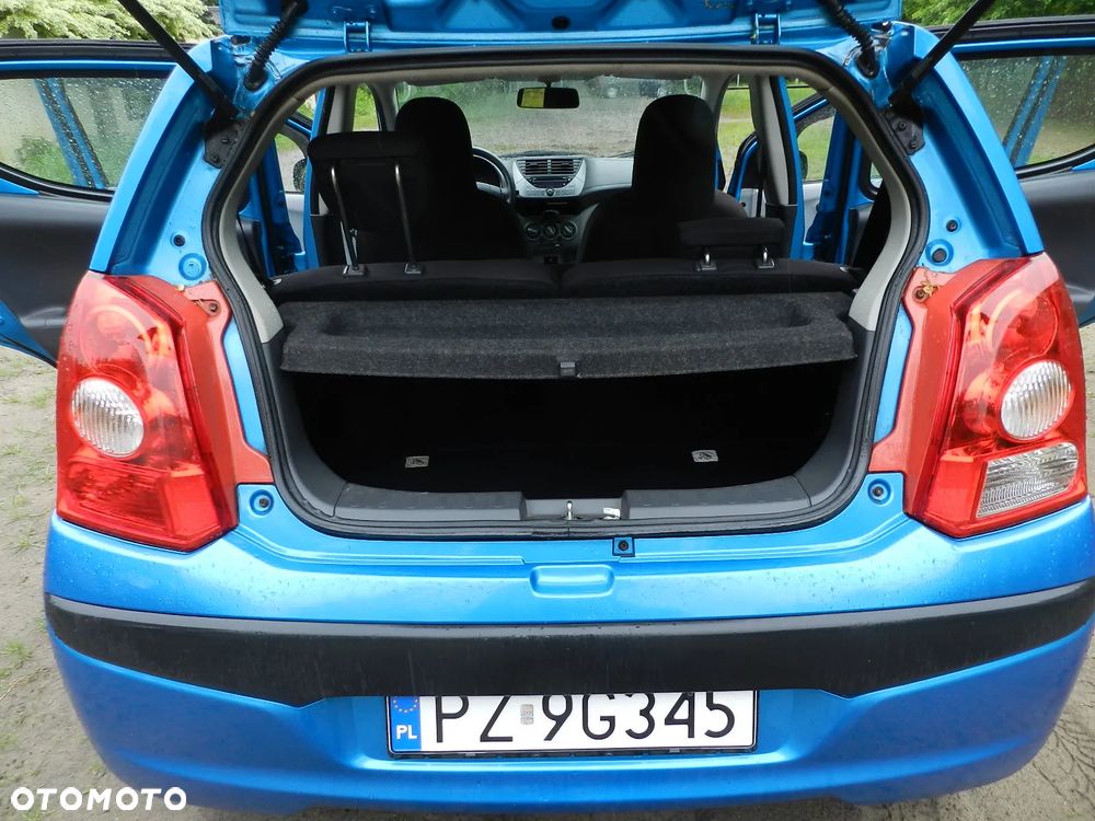 Nissan Pixo - 11