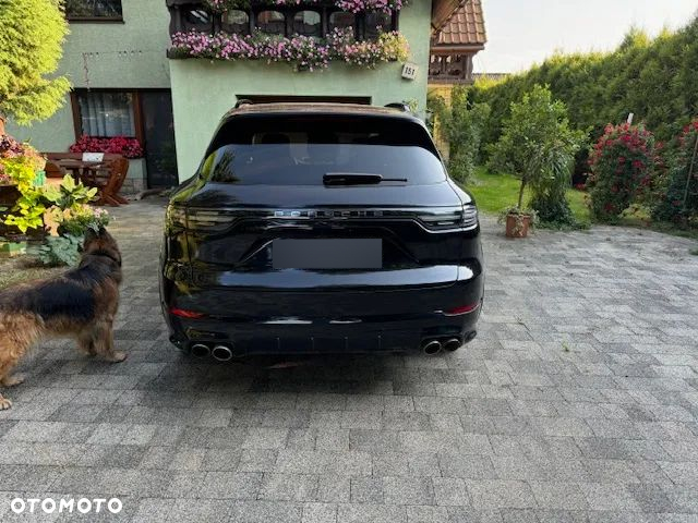 Porsche Cayenne S - 4