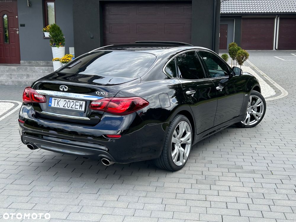 Infiniti Q70 2.2d Sport Tech - 4