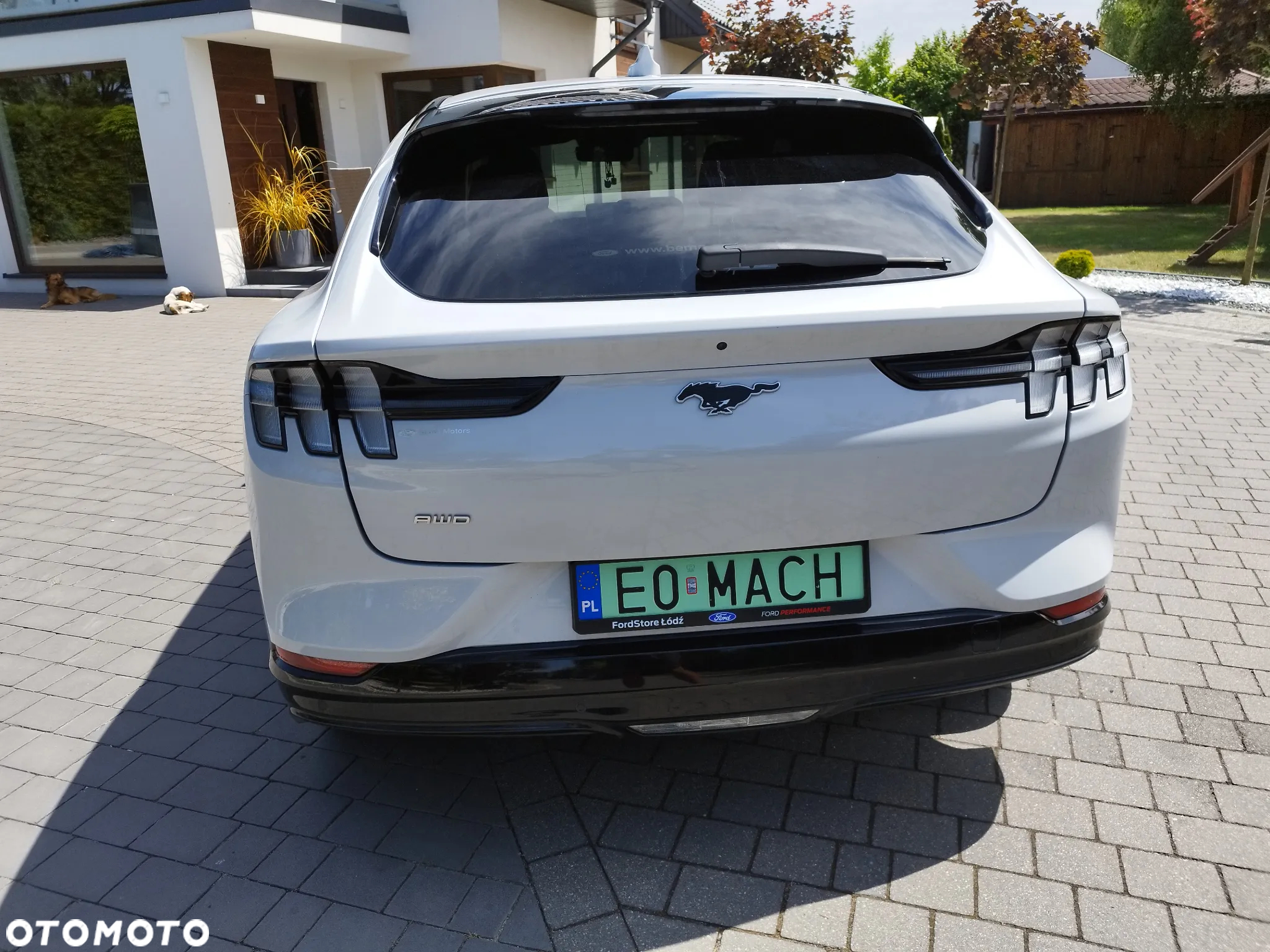 Ford Mustang Mach-E 91 kWh AWD Premium - 6