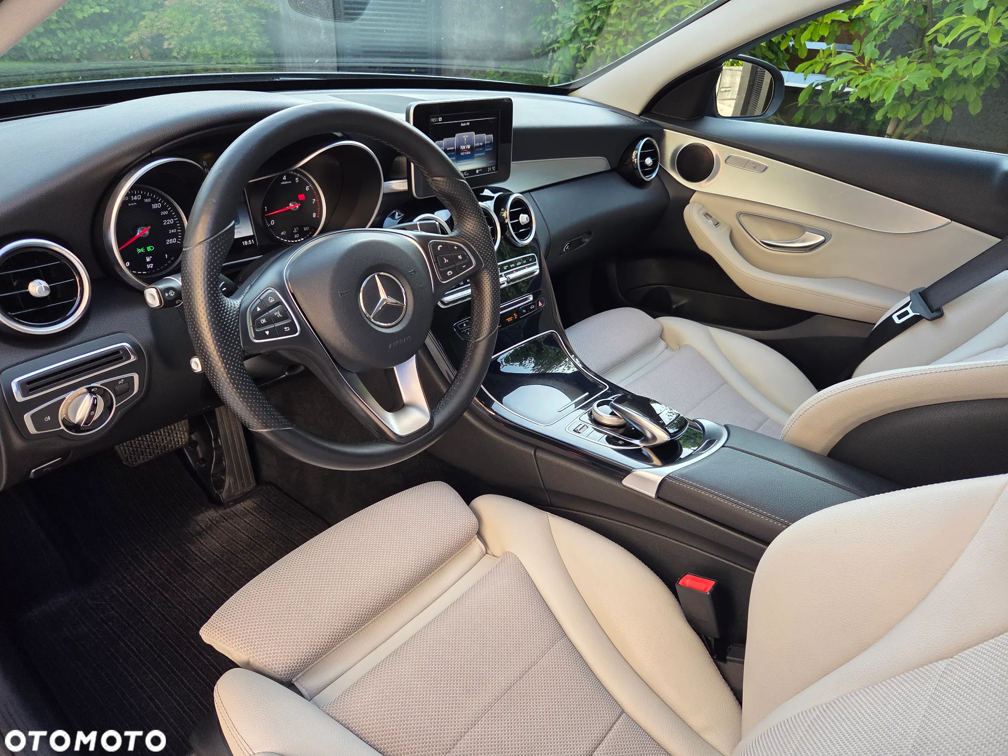 Mercedes-Benz Klasa C 200 4-Matic 7G-TRONIC - 12