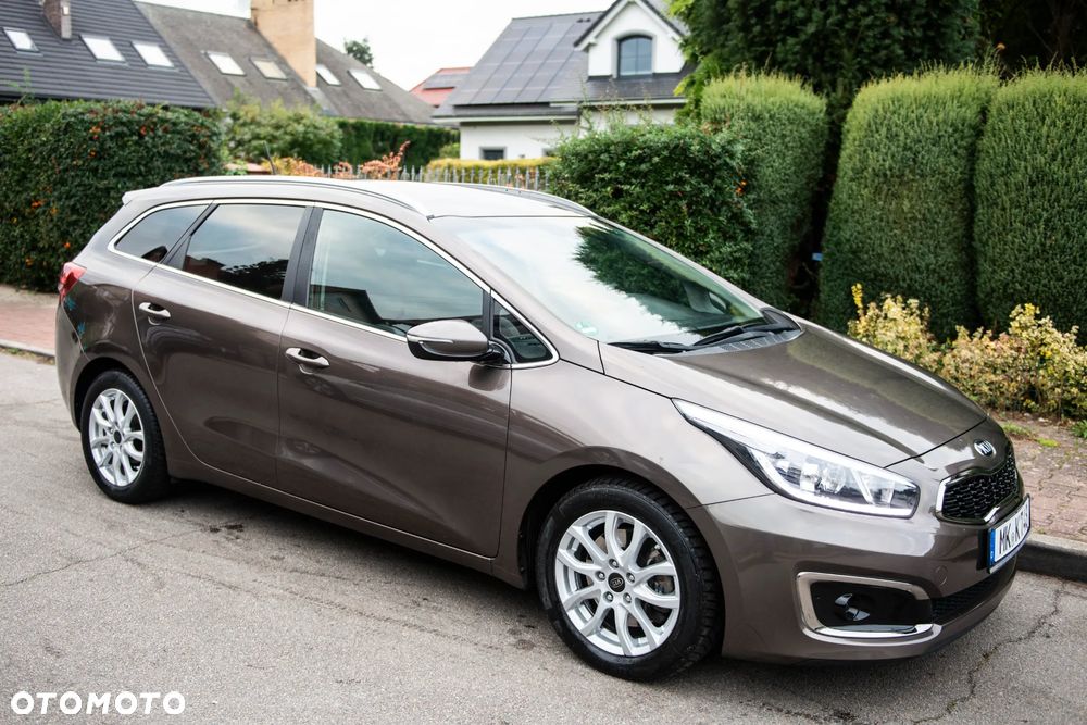 Kia Ceed 1.6 GDI ISG Vision - 3