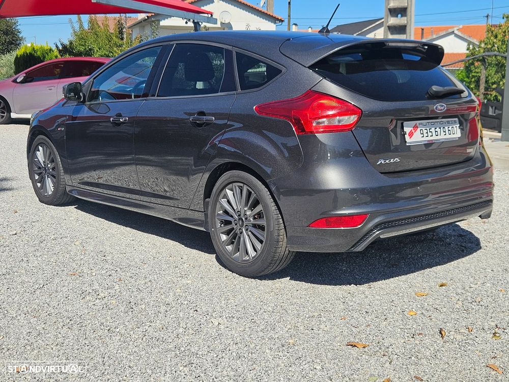 Ford Focus 1.0 EcoBoost ST-Line - 9