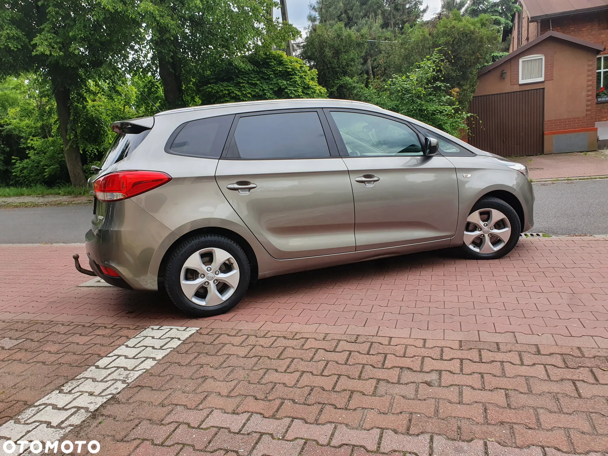 Kia Carens 2.0 GDI XL 7os - 28