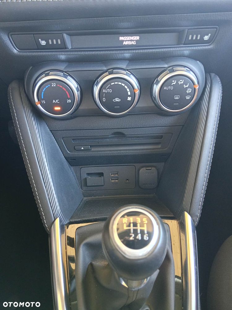 Mazda 2 - 16