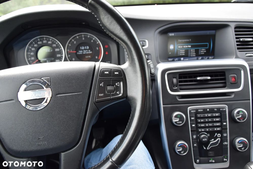 Volvo V60 D2 Edition - 26