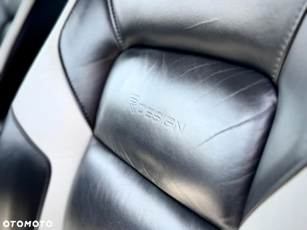 Volvo V70 2.5T R-Design Summum - 31