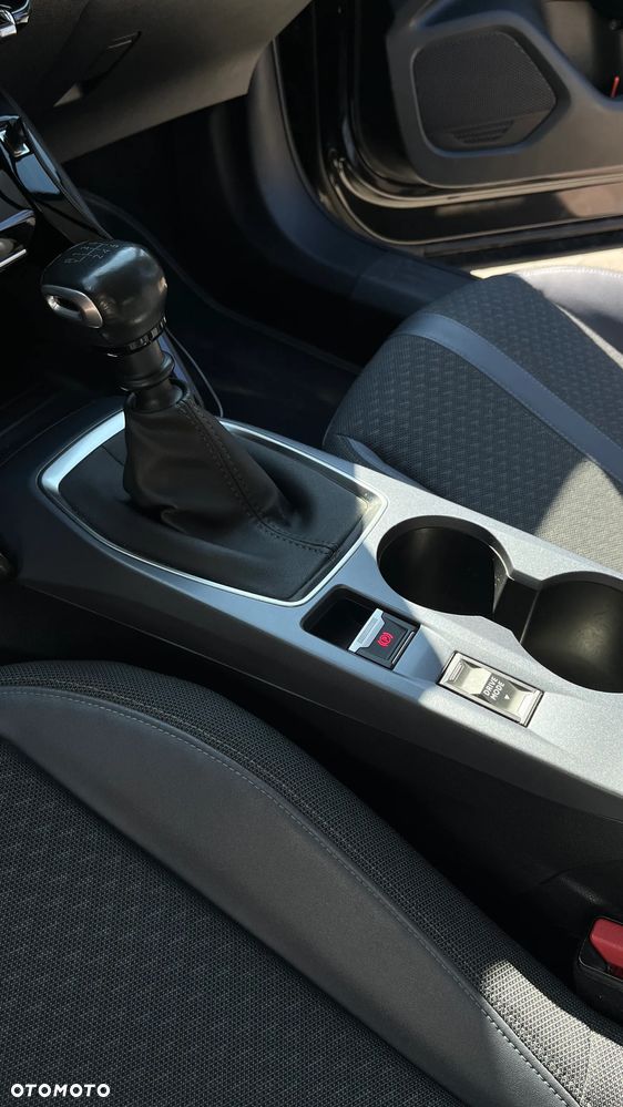 Peugeot 2008 PureTech 130 GPF Stop&Start Allure - 11