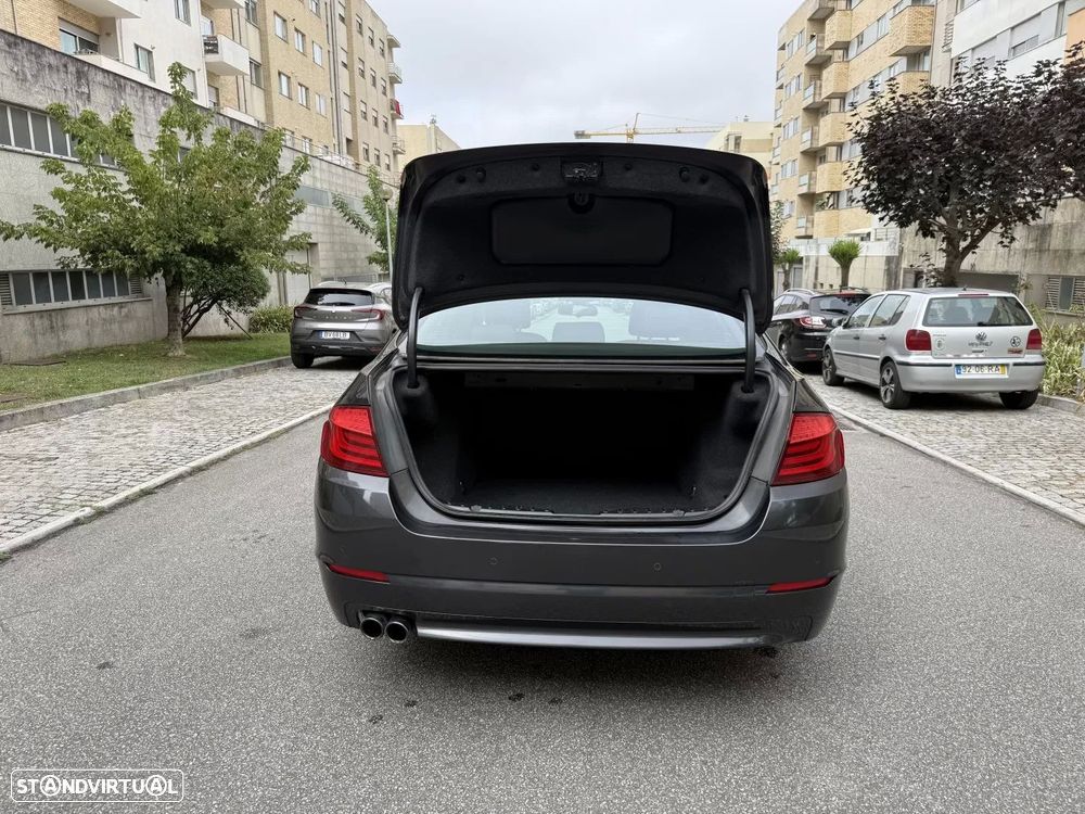 BMW 520 d Exclusive Auto 129g - 8