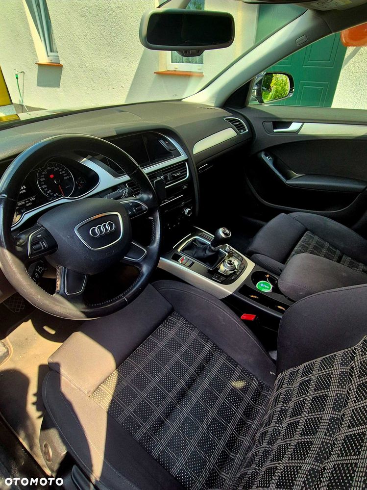 Audi A4 Avant - 8