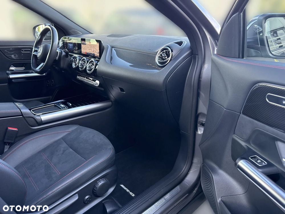 Mercedes-Benz GLA 250 e PHEV AMG Line 8G-DCT - 22