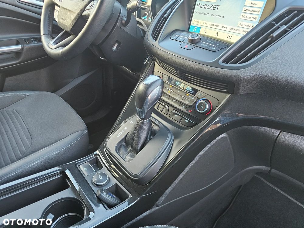 Ford Kuga - 37