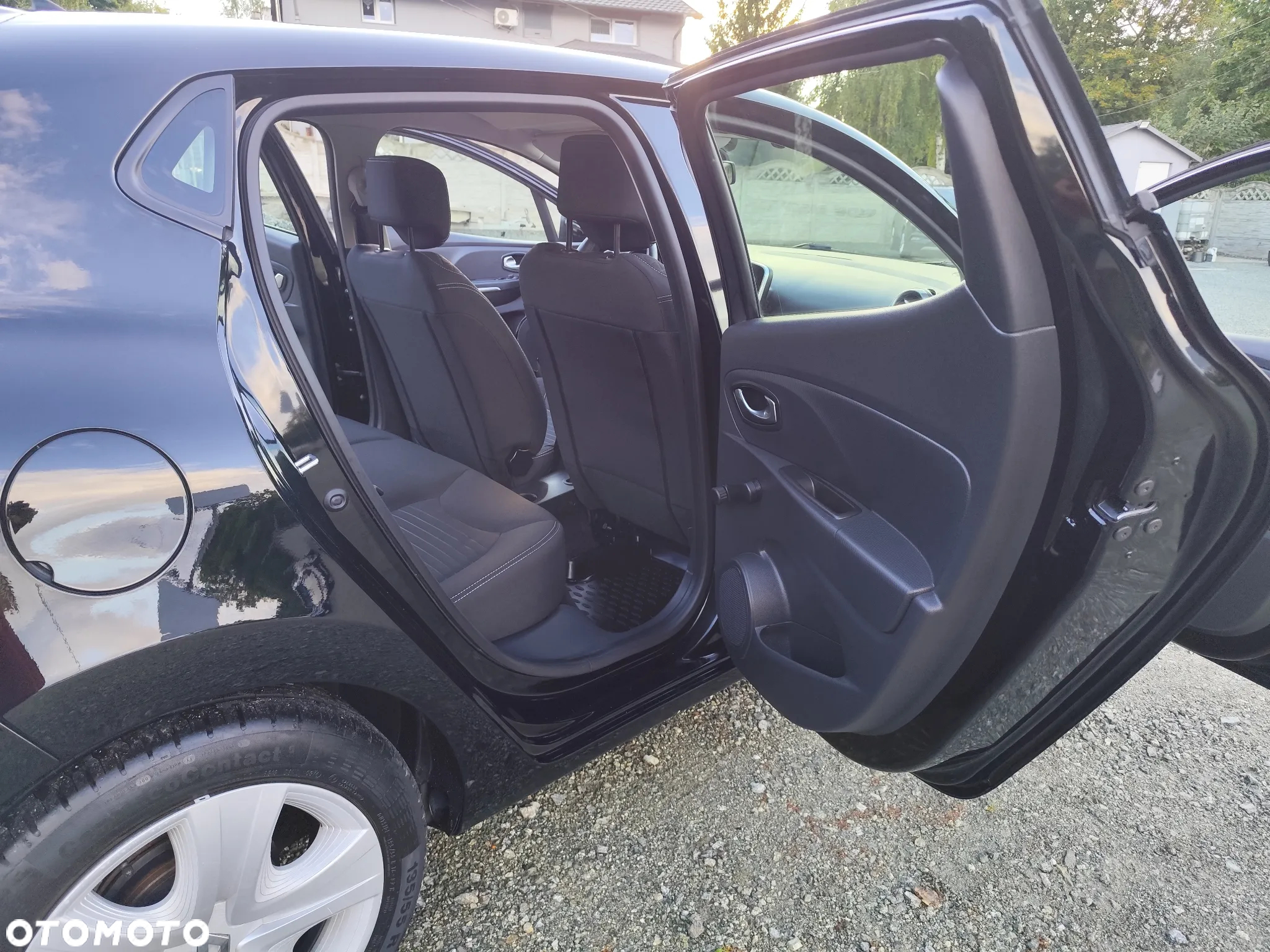 Renault Clio 1.2 16V 75 LIMITED - 33