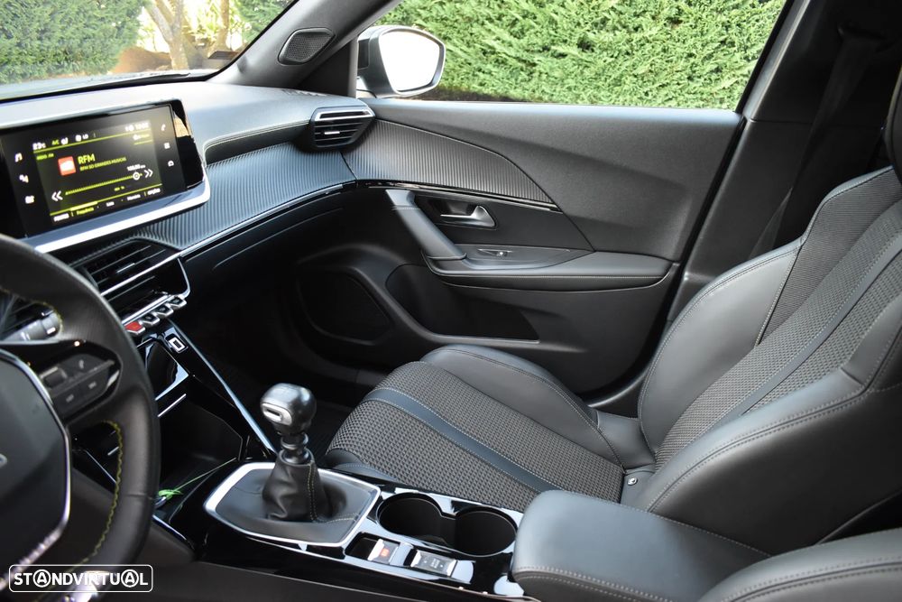 Peugeot 2008 1.2 PureTech GT Line - 9