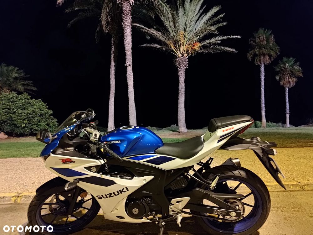 Suzuki GSX-R - 4