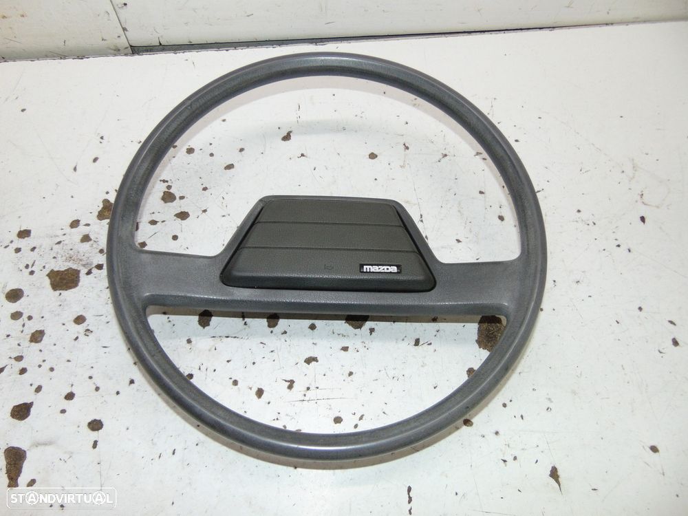 Mazda 2200 volante - 1