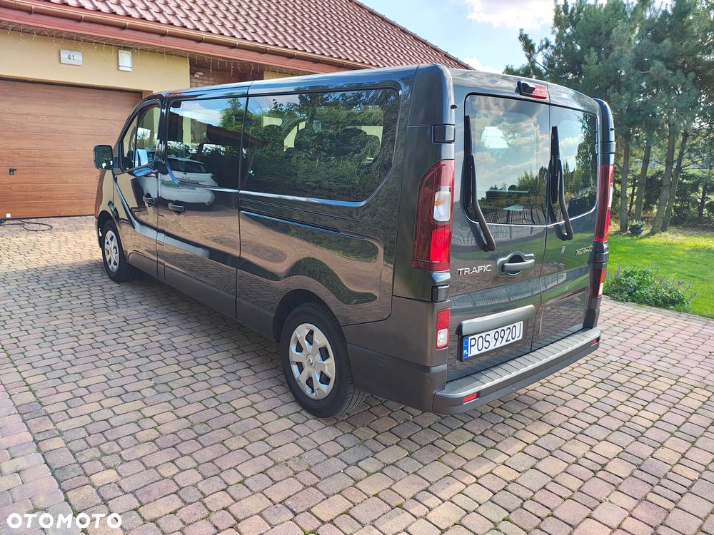 Renault Trafic SpaceClass 2.0 dCi EDC - 4