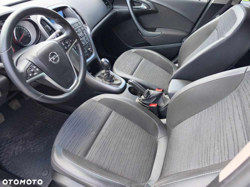 Opel Astra 1.4 T Active EU6 - 11