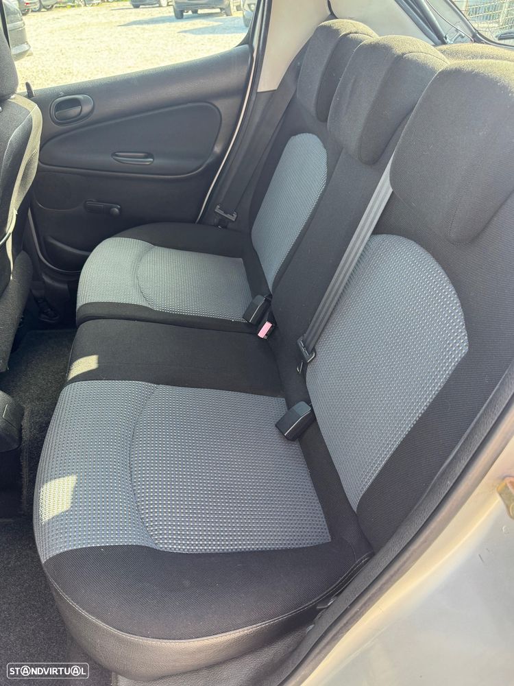 Peugeot 206 1.1 Black & Silver II - 8