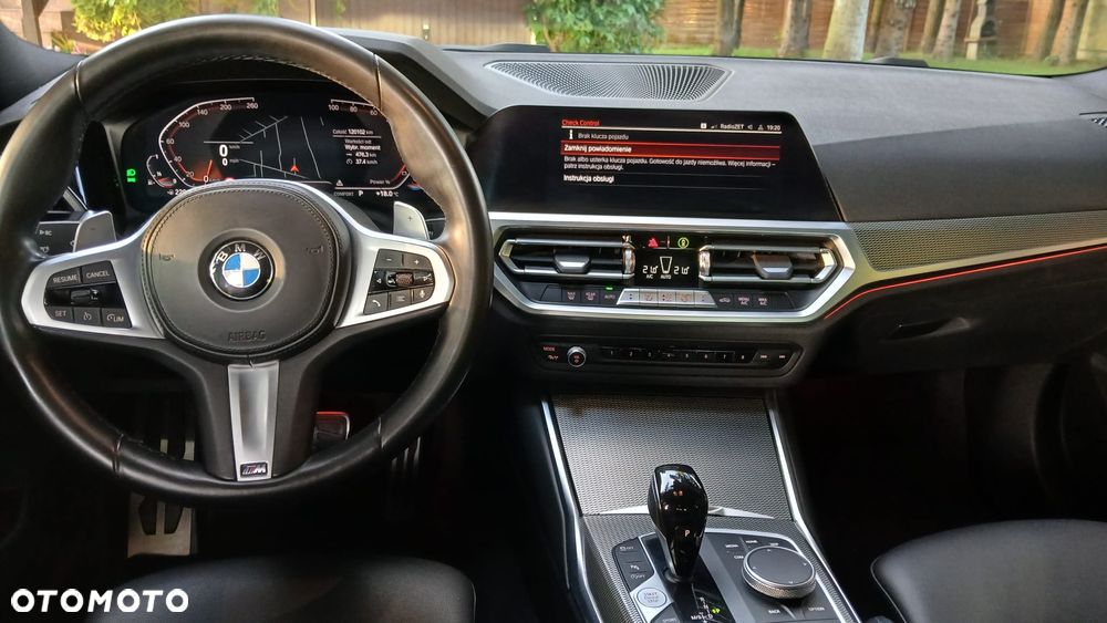 BMW Seria 3 320i M Sport sport - 10