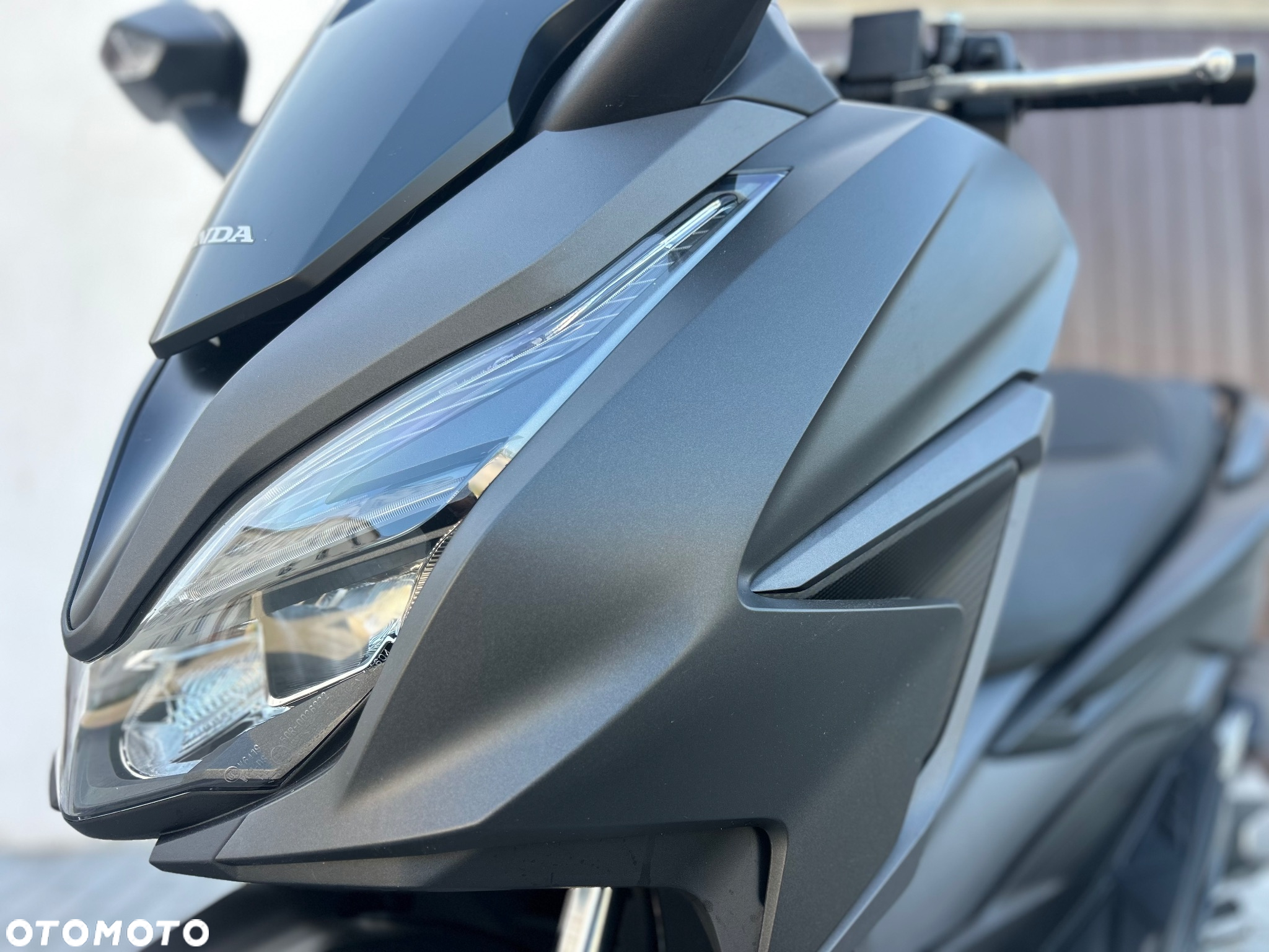 Honda NSS - 37