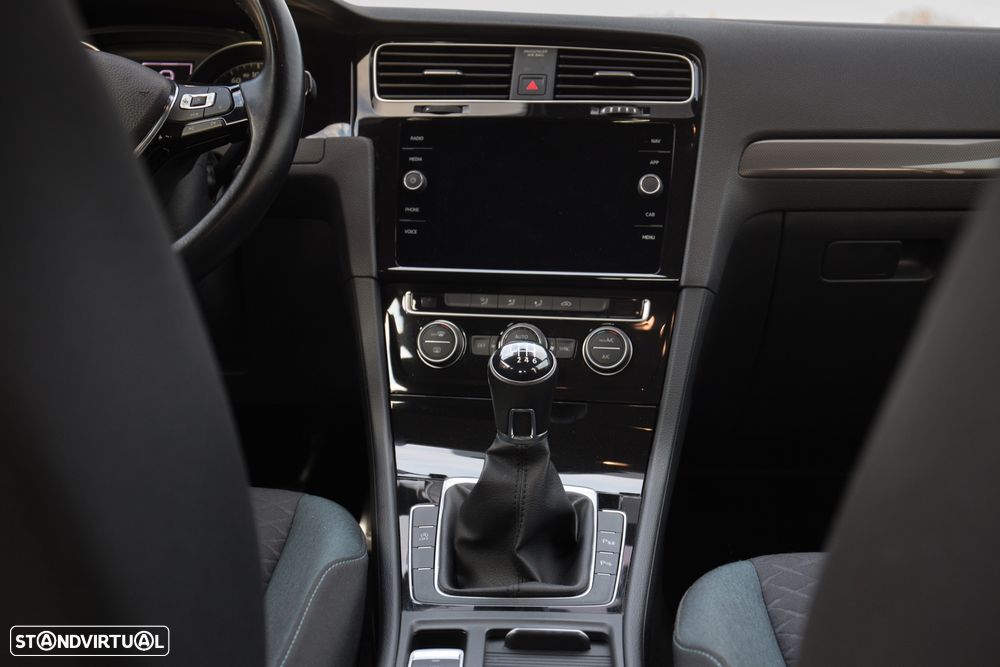 VW Golf Variant 1.0 TSI OPF IQ.DRIVE - 20