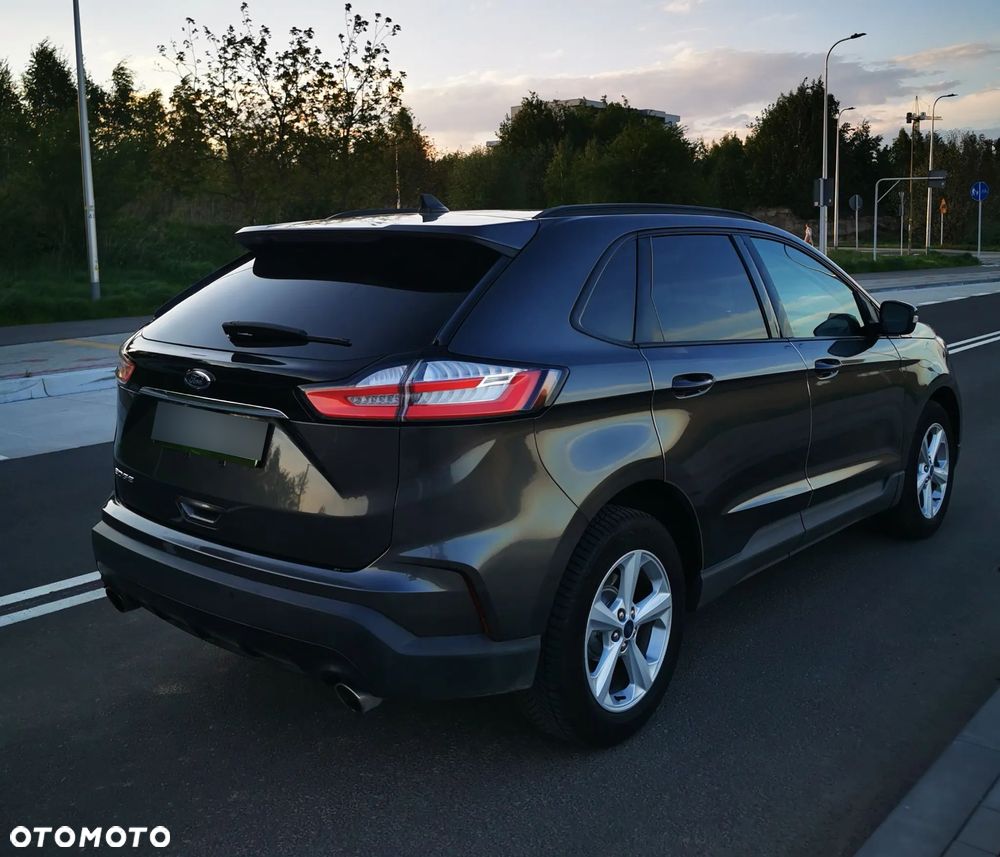 Ford Edge - 8
