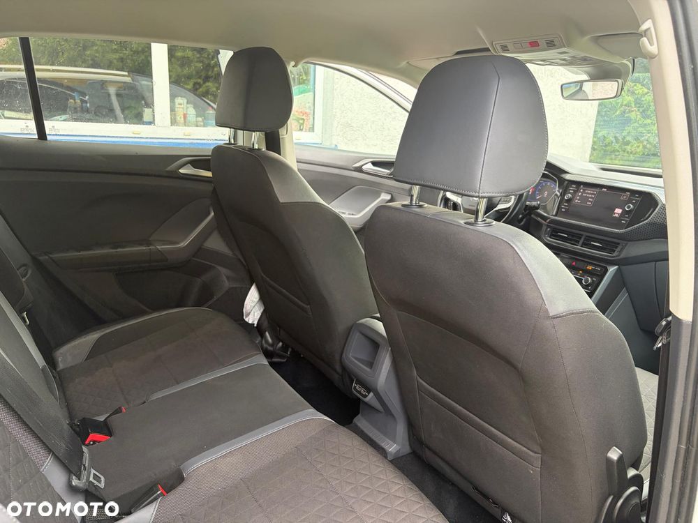 Volkswagen T-Cross - 14