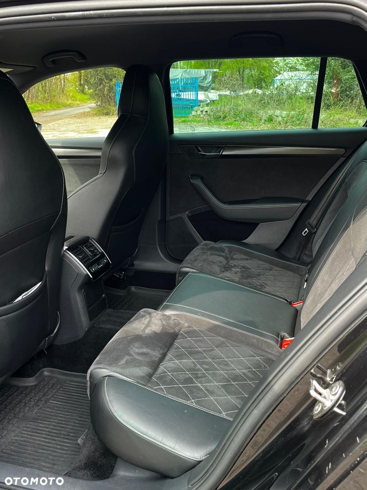 Skoda Superb 2.0 TDI SCR 4x4 Sportline DSG - 28