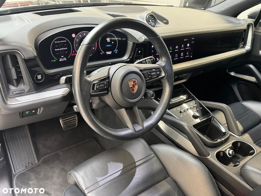 Porsche Cayenne - 10