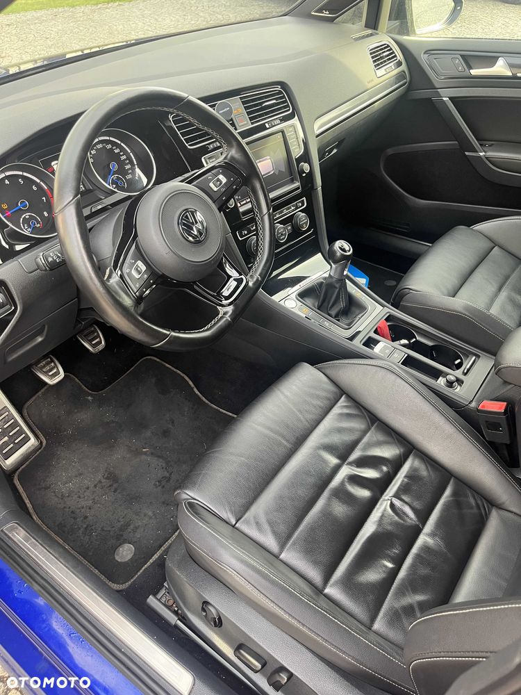 Volkswagen Golf - 3
