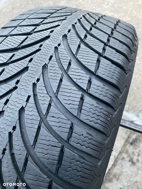 235/50/19 Michelin Latitude Alpin LA2 103V - 2