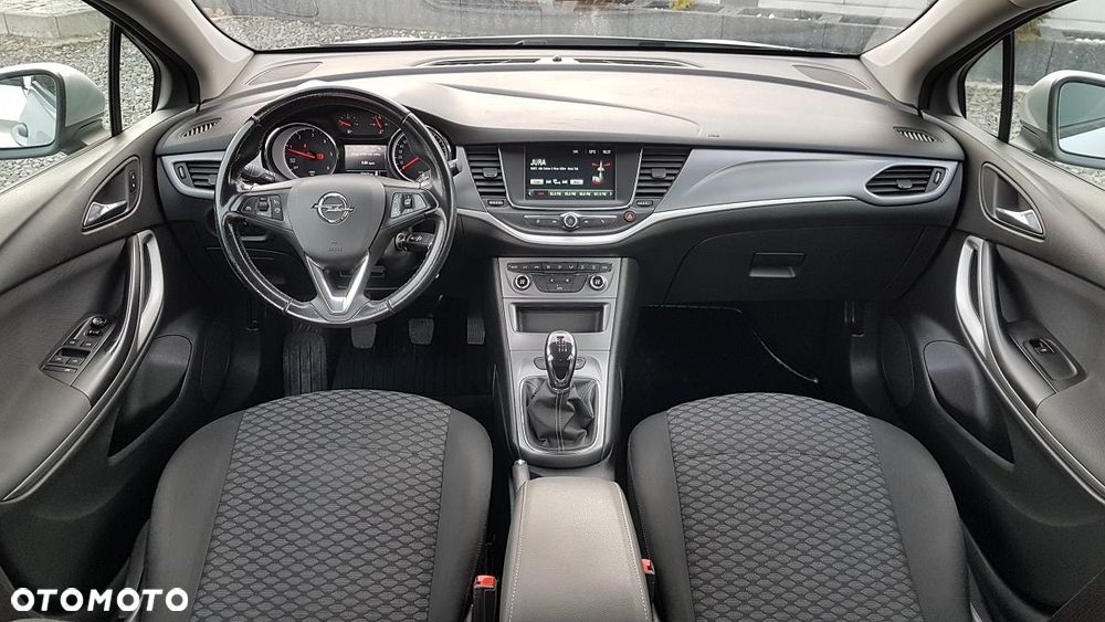 Opel Astra 1.6 CDTI Essentia - 15