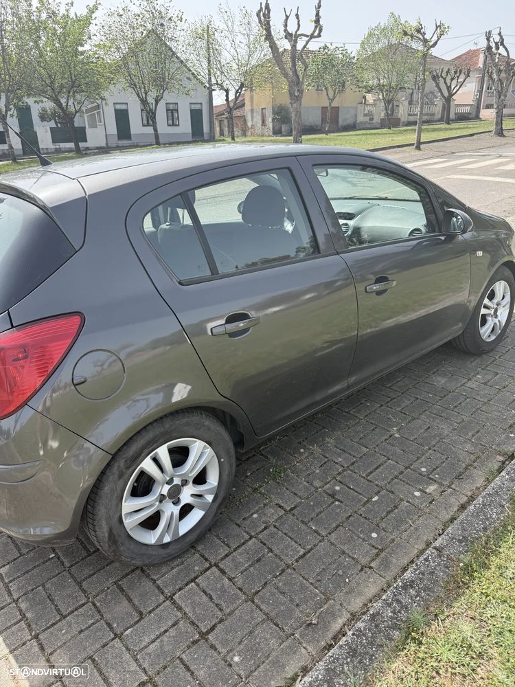 Opel Corsa 1.3 CDTi Enjoy - 8