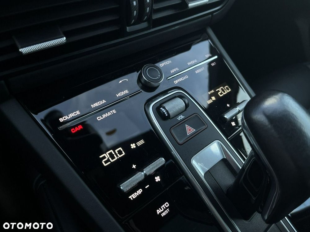 Porsche Cayenne E-Hybrid - 27