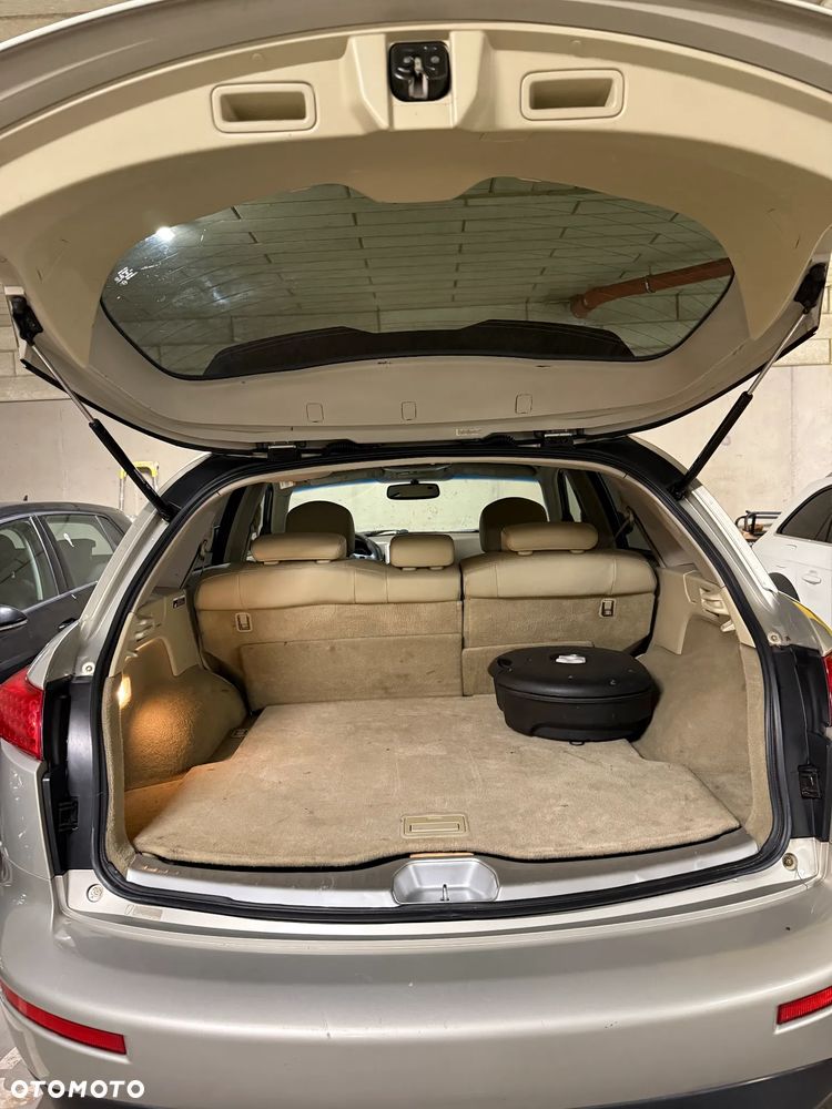 Infiniti FX - 15