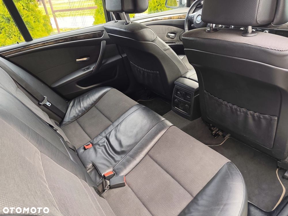 BMW Seria 5 520d - 8
