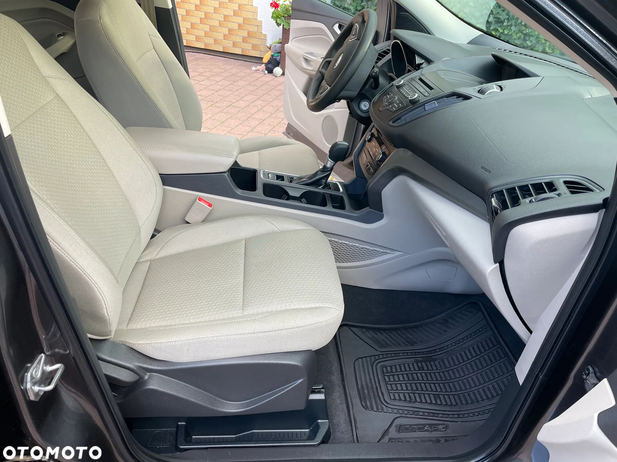 Ford Escape ver-1-5-ecoboost-awd-se - 9